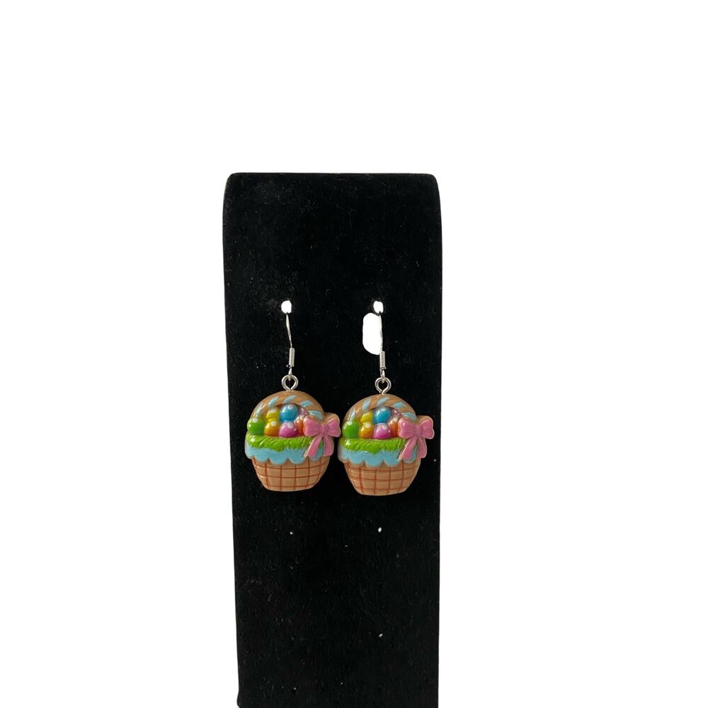Easter basket earrings